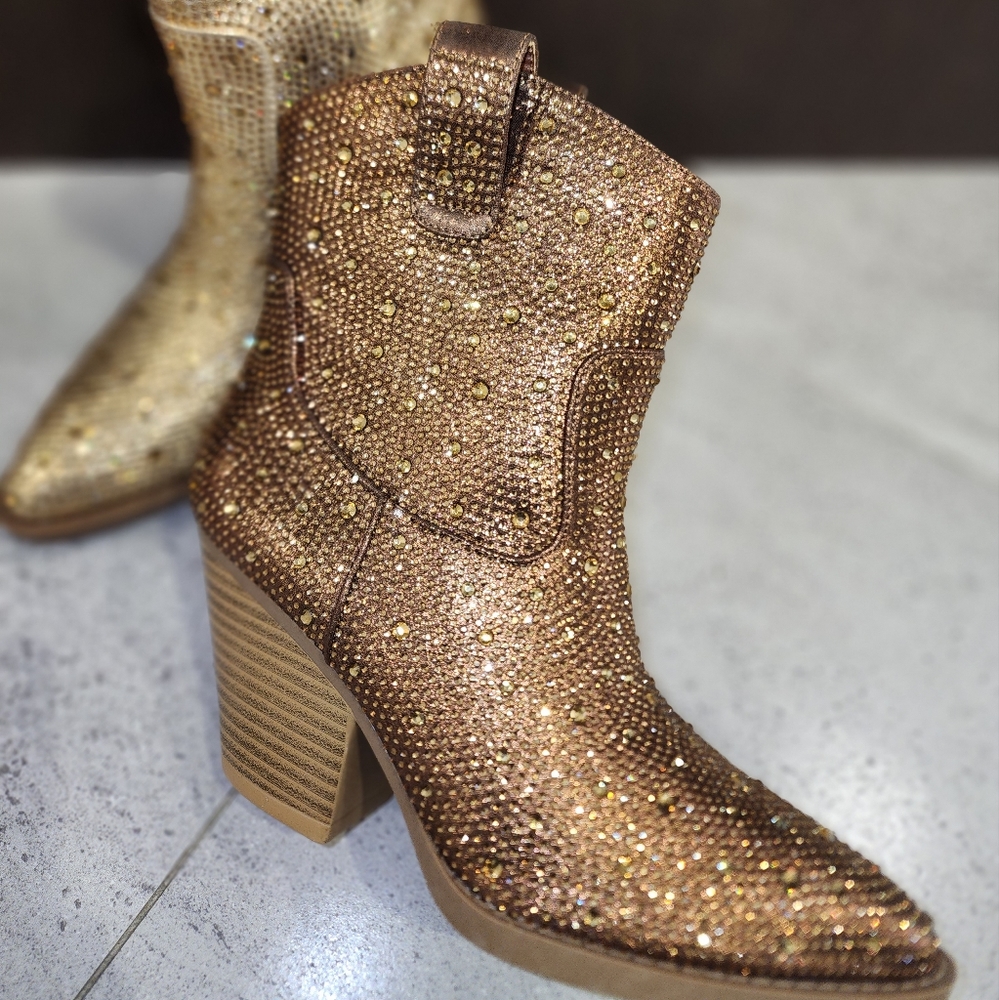 Western glamorous booties